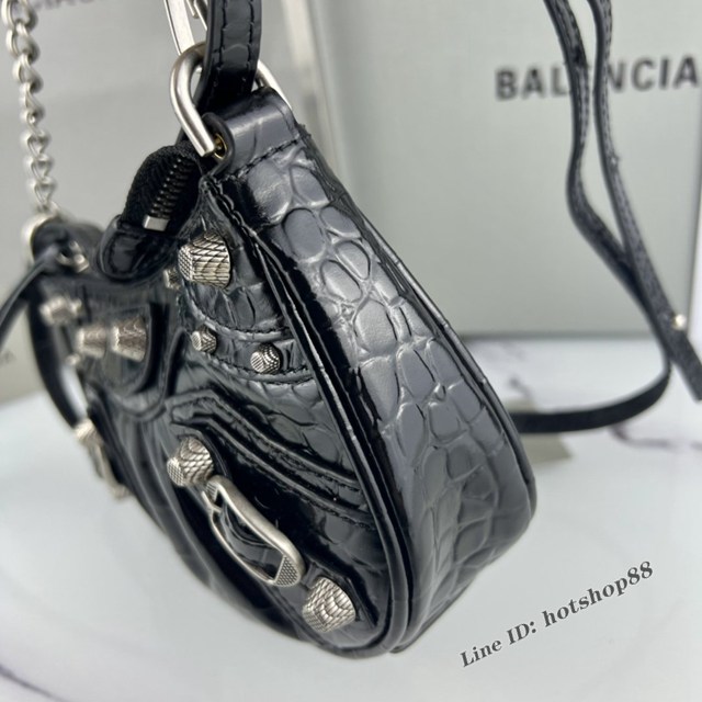 Balenciaga專櫃爆款Le Cagole單肩斜挎包機車包 巴黎世家迷你鱷魚紋黑色銀扣半月牙腋下包 fyj1175